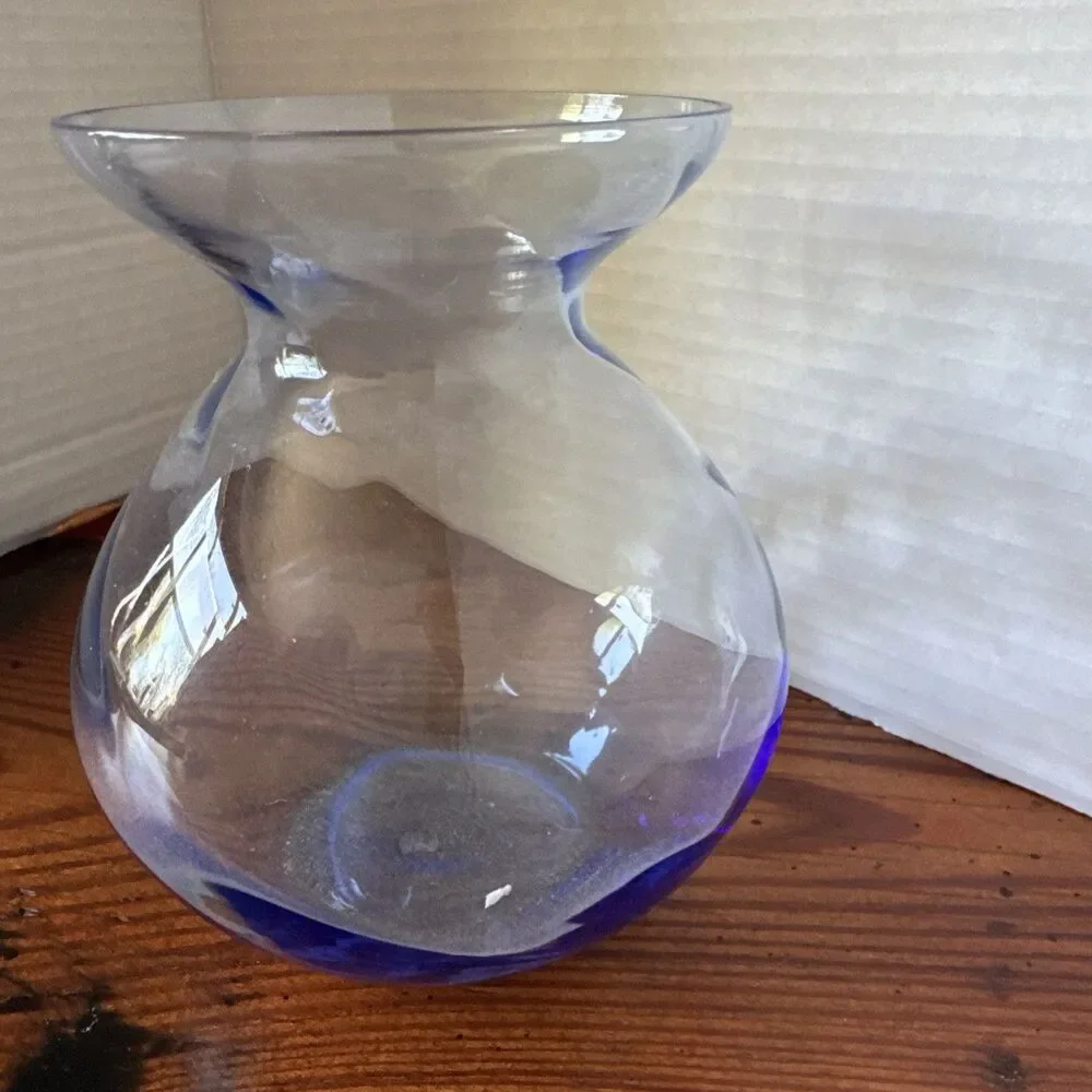 Hand Blown Artisan Bud Vase Swirl With Gorgeous Deep Rich Blue